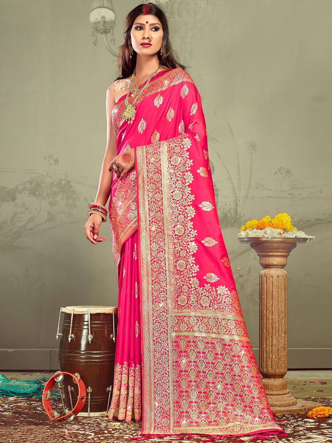 

SANGAM PRINTS Ethnic Motifs Woven Design Zari Banarasi Saree, Pink