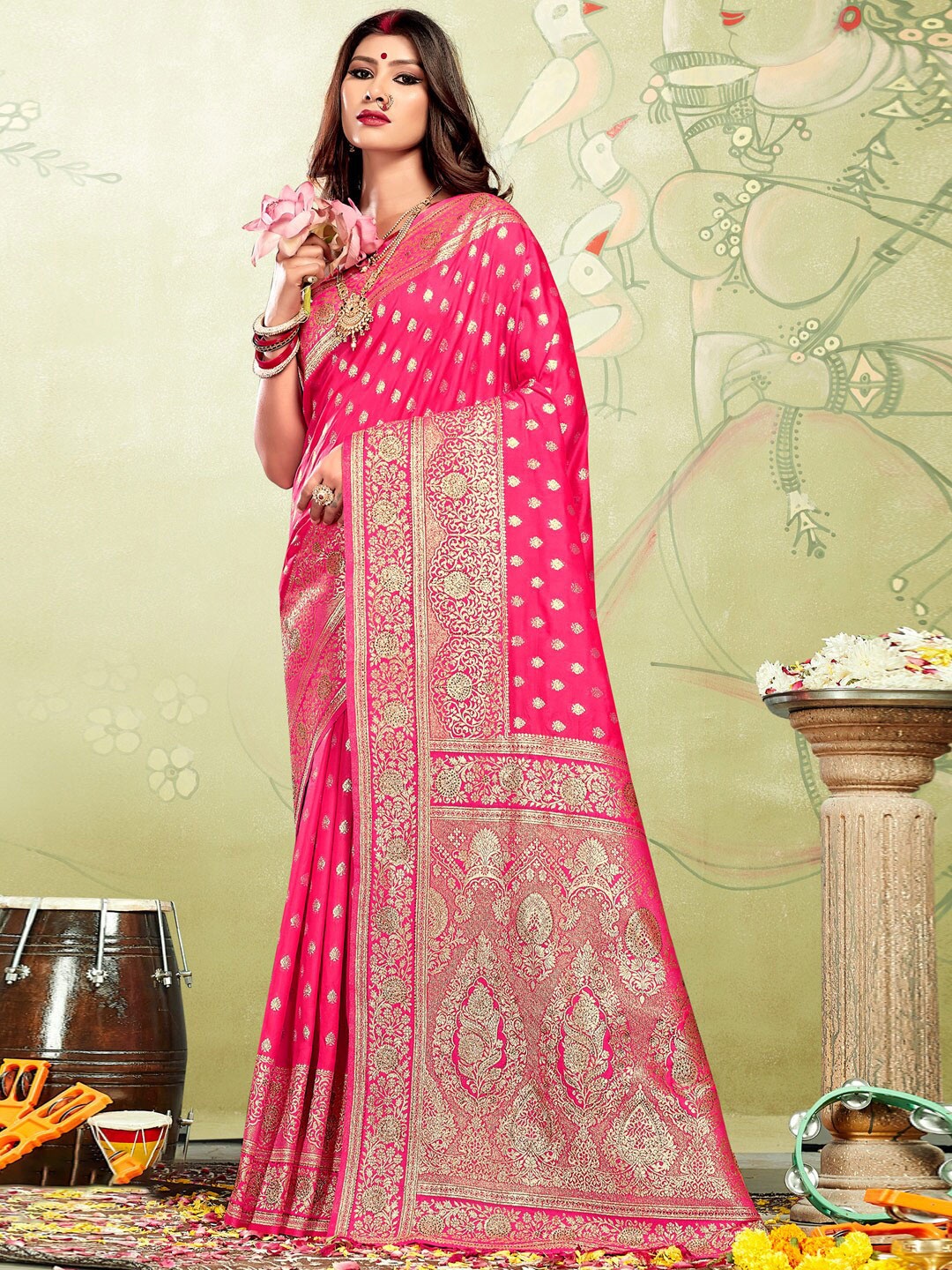 

SANGAM PRINTS Ethnic Motifs Woven Design Zari Banarasi Saree, Magenta
