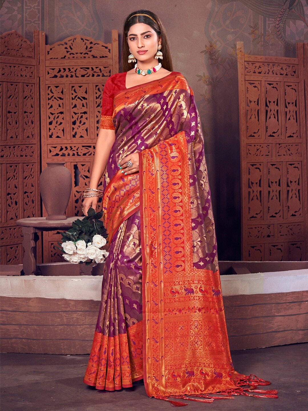 

SANGAM PRINTS Ethnic Motifs Woven Design Zari Kanjeevaram Saree, Purple