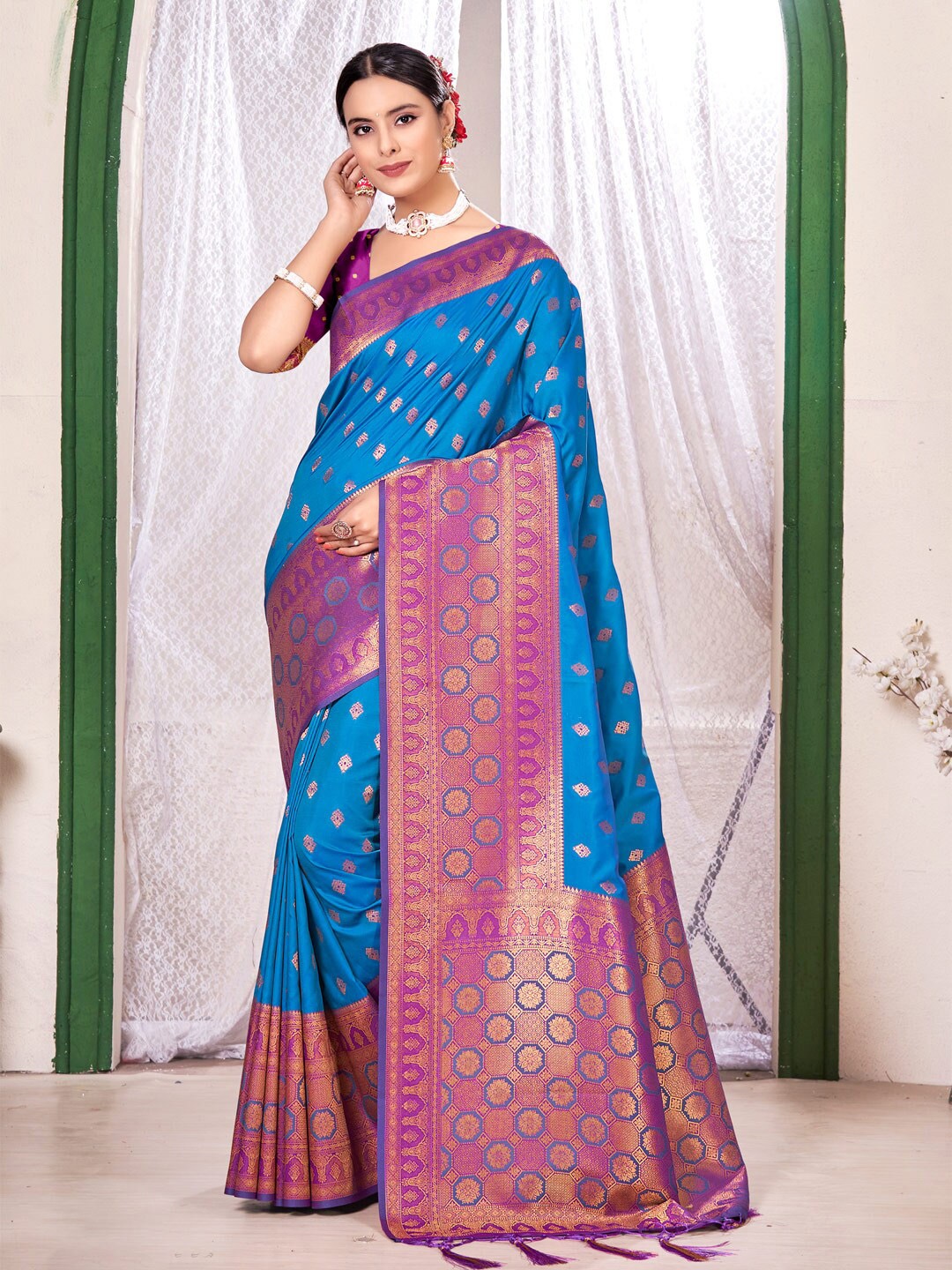 

SANGAM PRINTS Woven Design Zari Silk Blend Banarasi Saree, Blue