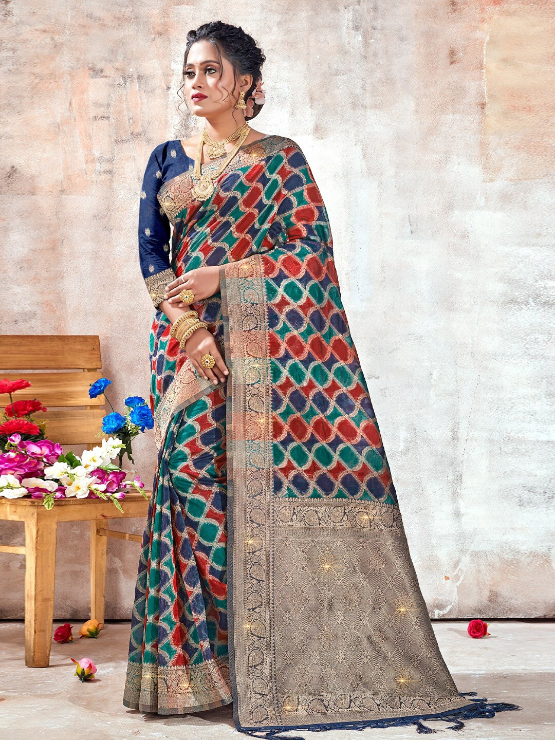 

SANGAM PRINTS Woven Design Zari Organza Saree, Red