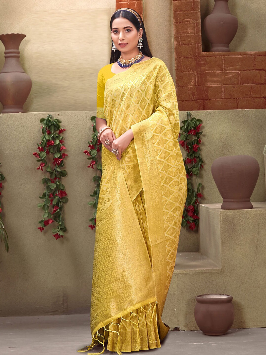 

SANGAM PRINTS Ethnic Motifs Woven Design Zari Traditional Banarasi Saree, Yellow