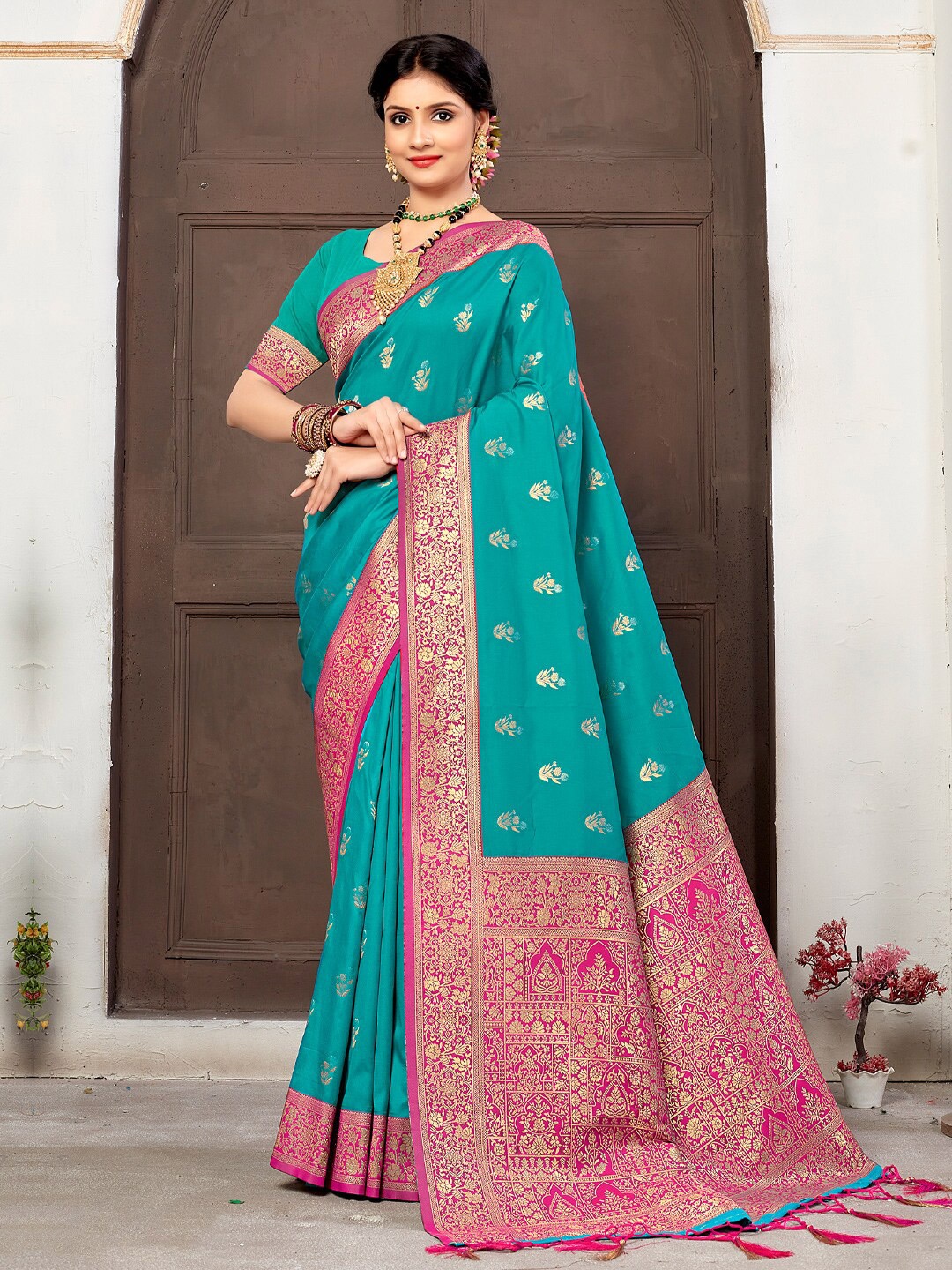 

SANGAM PRINTS Ethnic Motifs Woven Design Zari Saree, Turquoise blue
