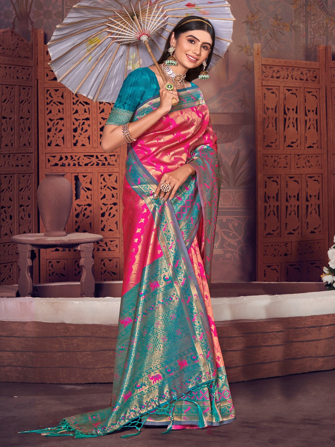 

SANGAM PRINTS Ethnic Motifs Woven Design Zari Kanjeevaram Saree, Pink