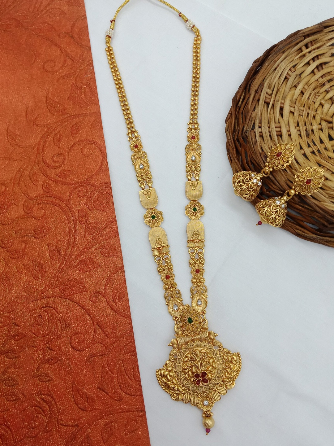 

AASHISH IMITATION Gold Plated Rajwadi Jewellery Set