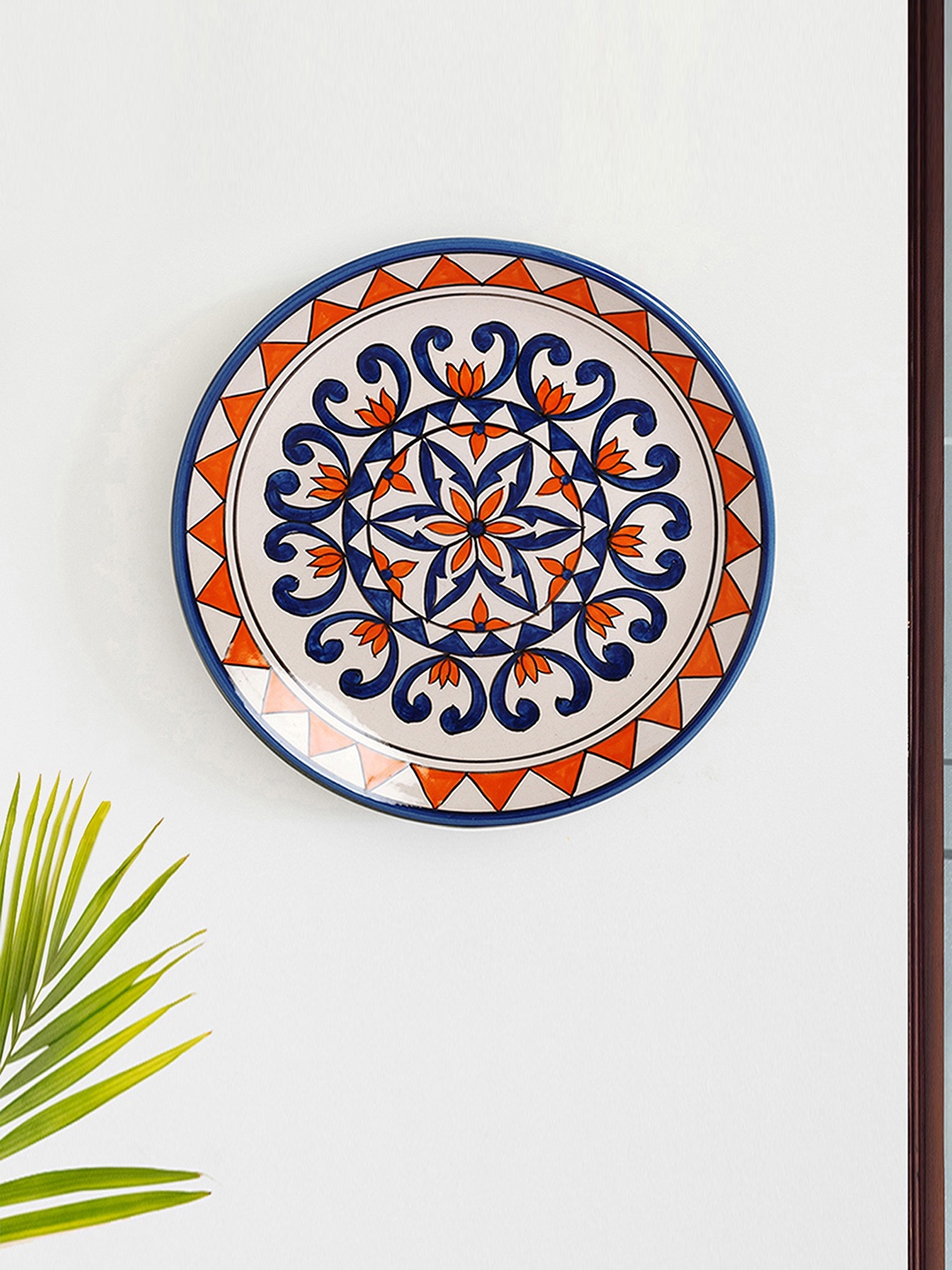 

ExclusiveLane White & Red Star Light Decorative Ceramic Wall Plate