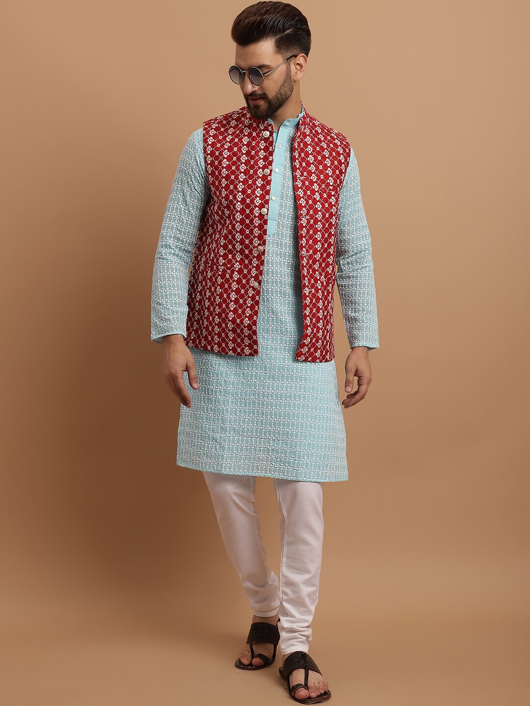 

SOJANYA Floral Embroidered Pure Cotton Kurta With Pyjamas & Nehru Jacket, Blue