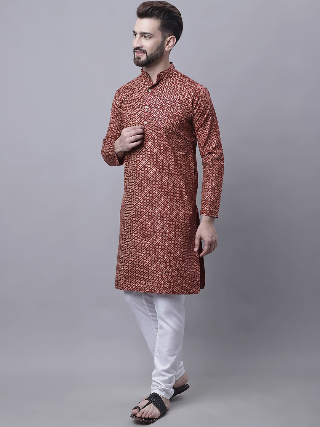 

SOJANYA Ethnic Motifs Woven Design Regular Kurta With Pyjamas & With Nehru Jacket, Maroon