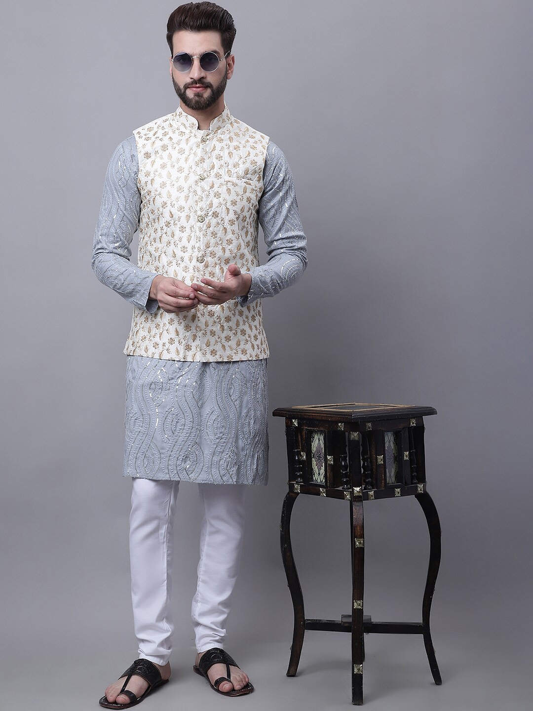 

SOJANYA Sequinned Embroidered Pure Cotton Kurta With Pyjamas & Nehru Jacket, Grey