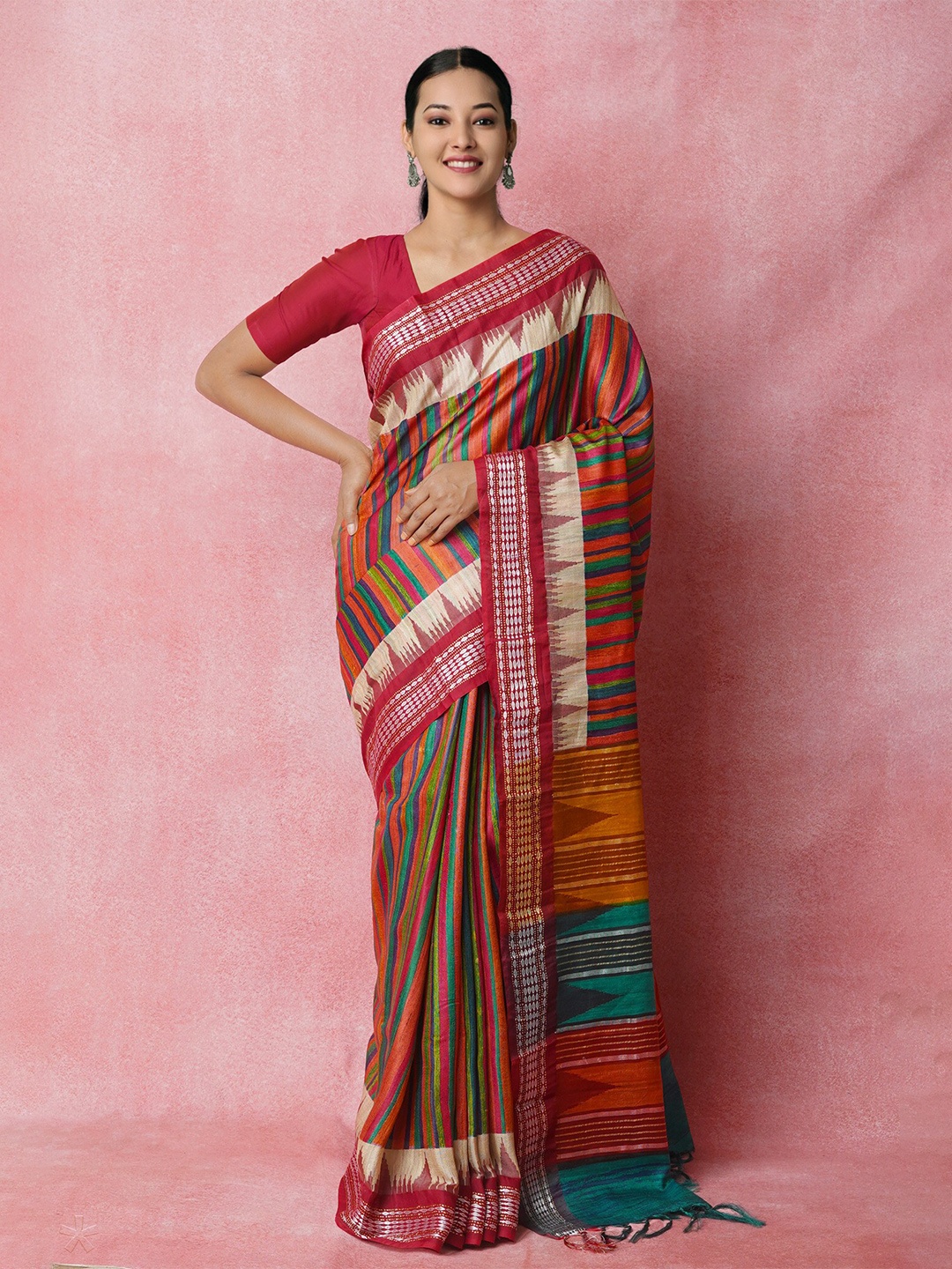 

Unnati Silks Geometric Printed Zari Jute Silk Tussar Saree, Red