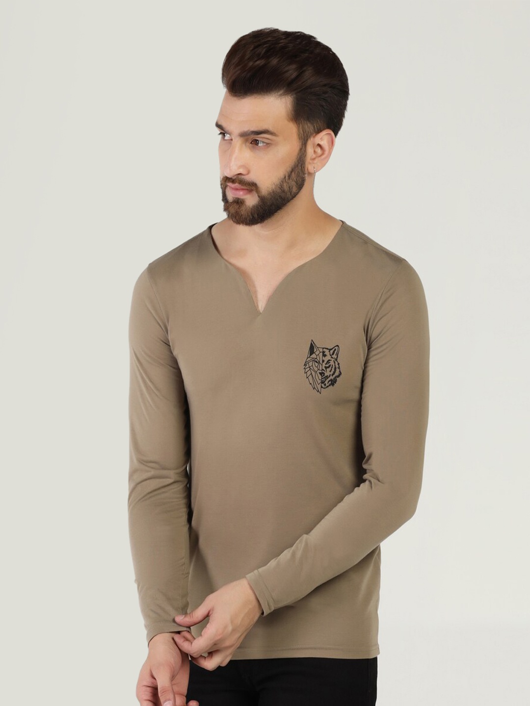 

INKKR V-Neck T-shirt, Khaki