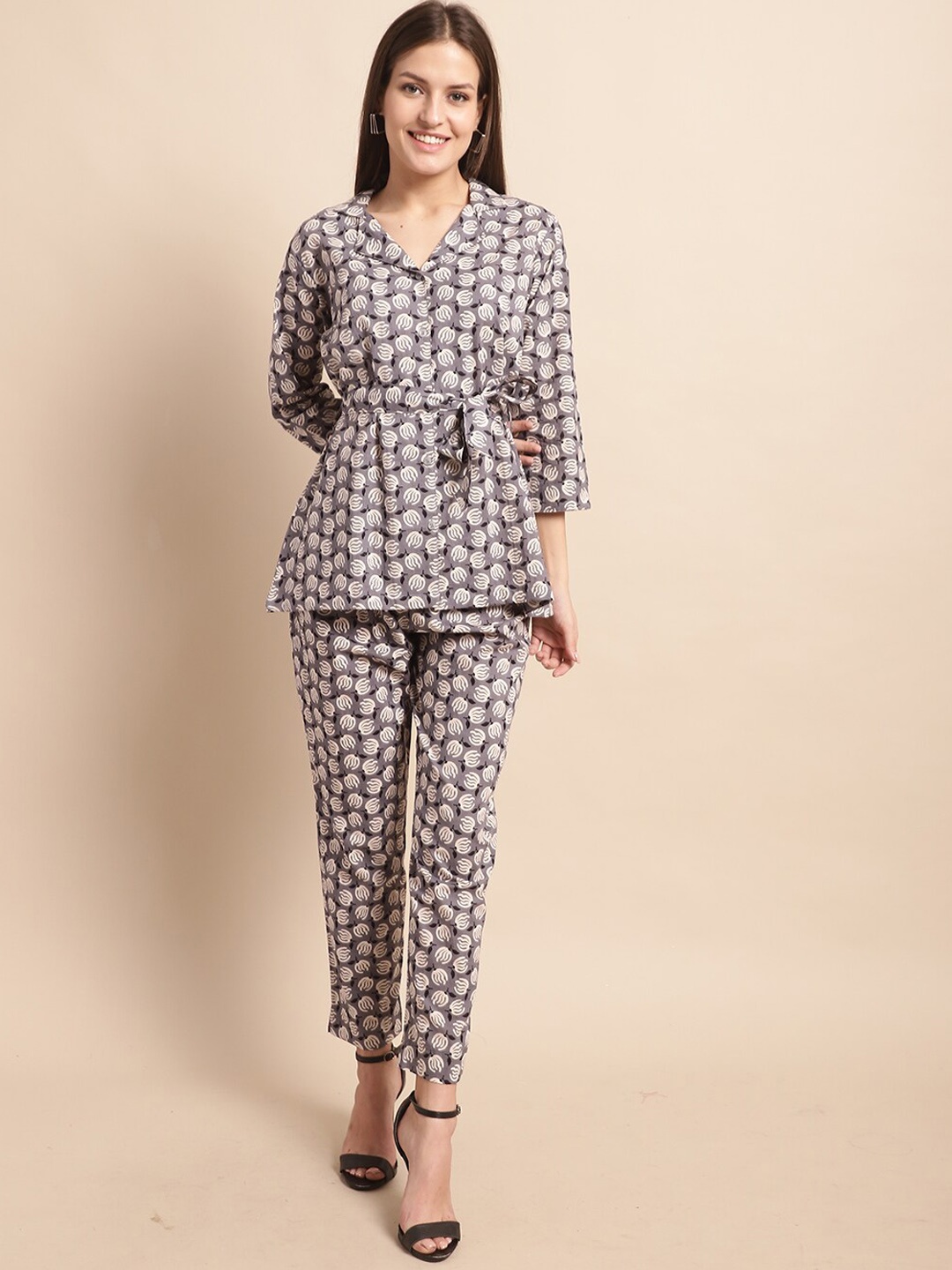 

KALINI Floral Printed Waist Tie-Ups Pure Cotton Shirt With Trouser, Grey