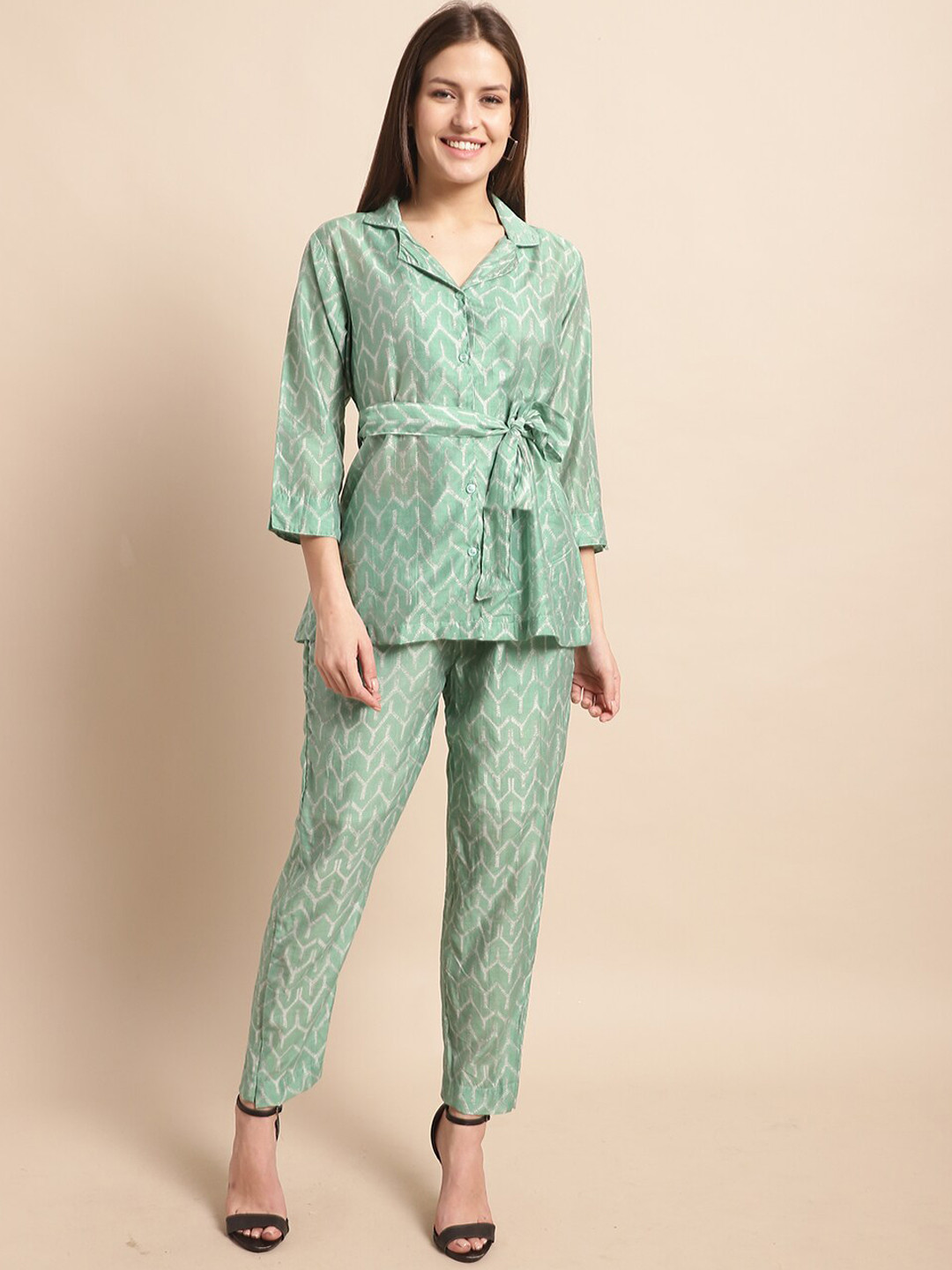 

KALINI Printed Pure Silk Shirt with Trousers, Green