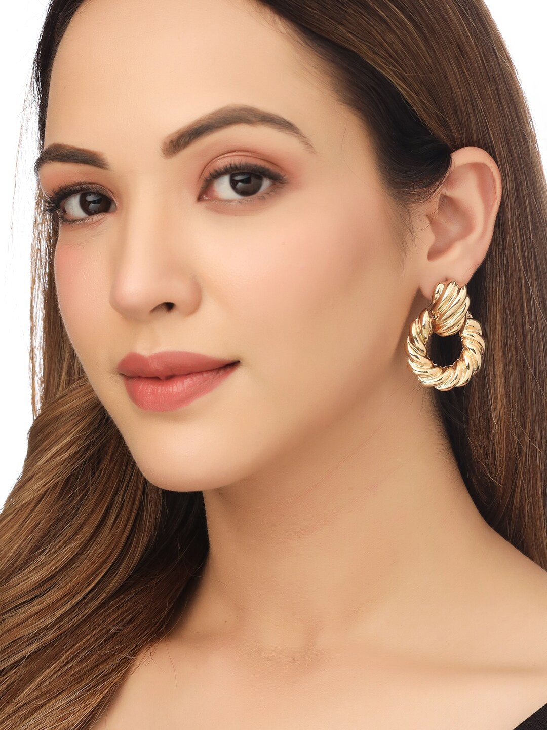 

NVR Gold-Plated Circular Studs Earrings