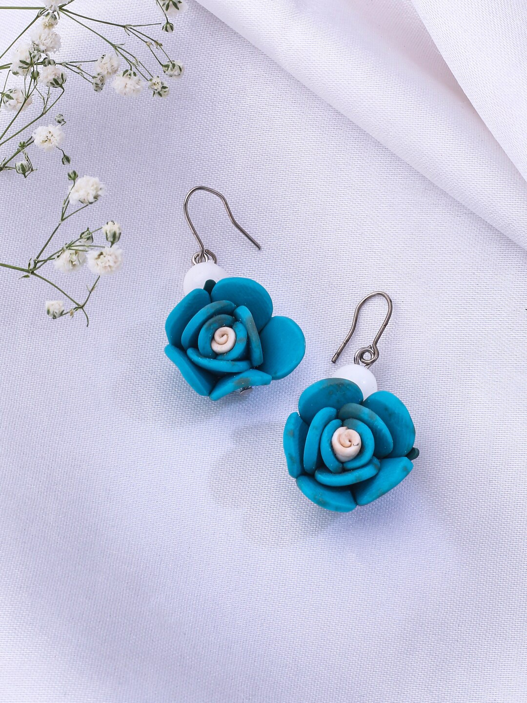 

NVR Floral Shaped Drop Earrings, Green