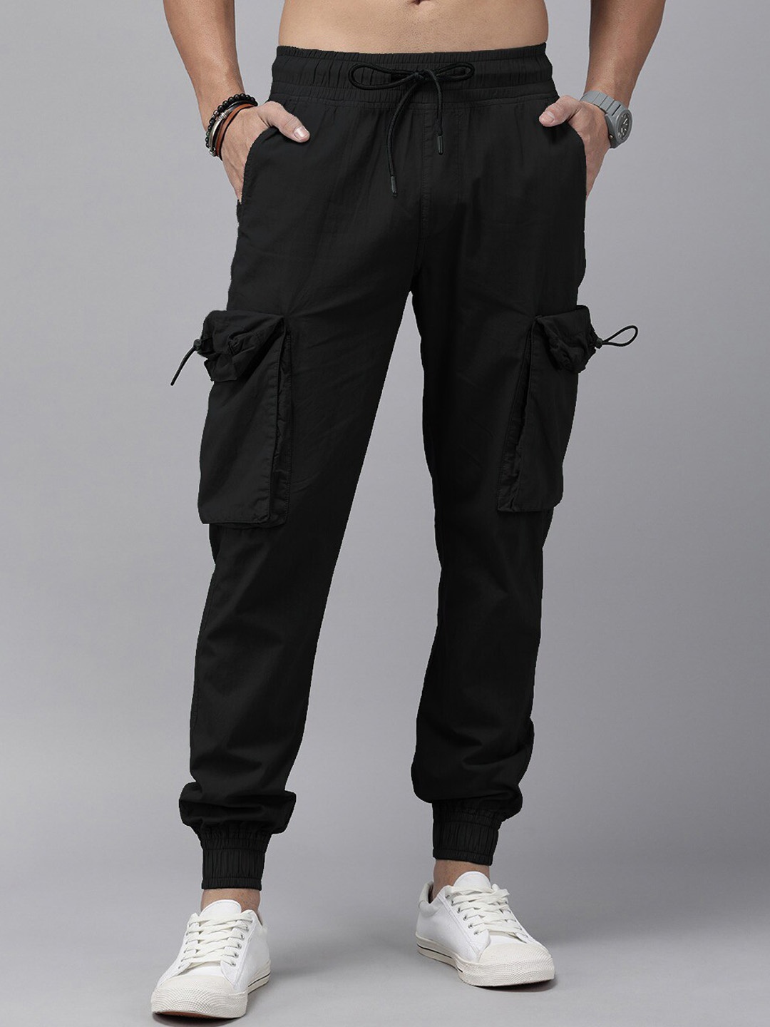 

Roadster Men Cargo Joggers, Black