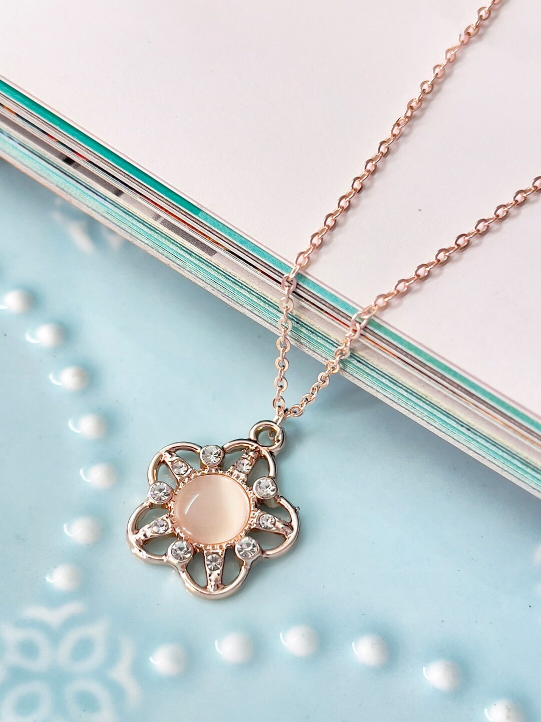 

Ayesha Rose Gold-Plated Moonstone & Diamante Stud Mini Flower Pendant Necklace