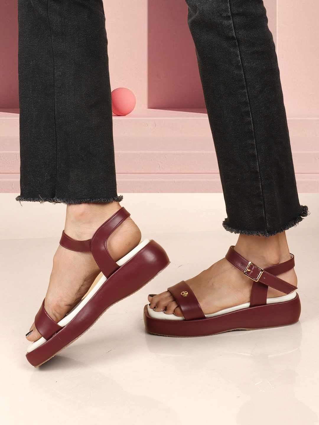 

ELLE Wedge Heels With Backstrap, Maroon