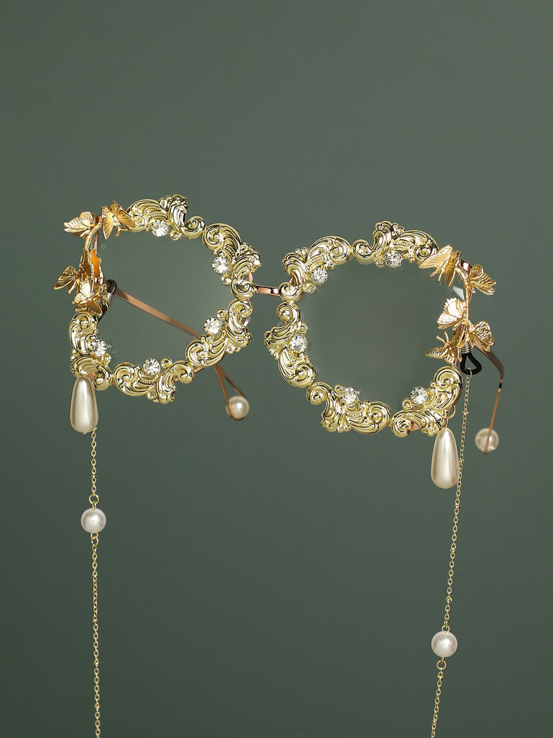 

HAUTE SAUCE by Campus Sutra Women Embellished Round Sunglasses AW23_SOHISG9154, Transparent