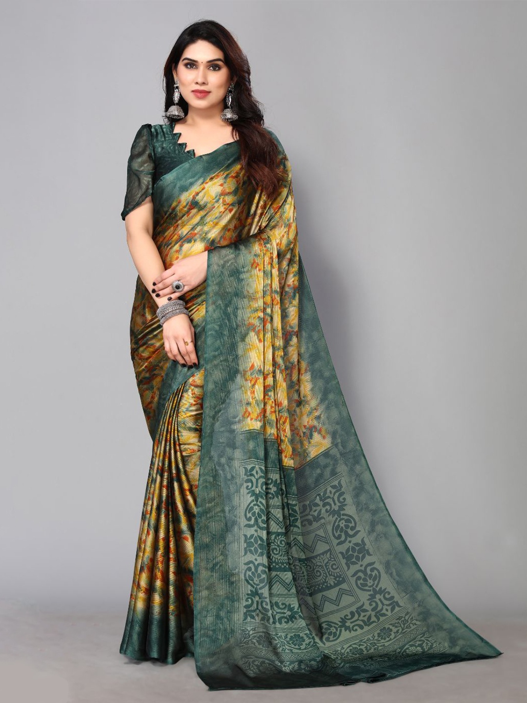 

FABMORA Abstract Printed Poly Chiffon Saree, Green