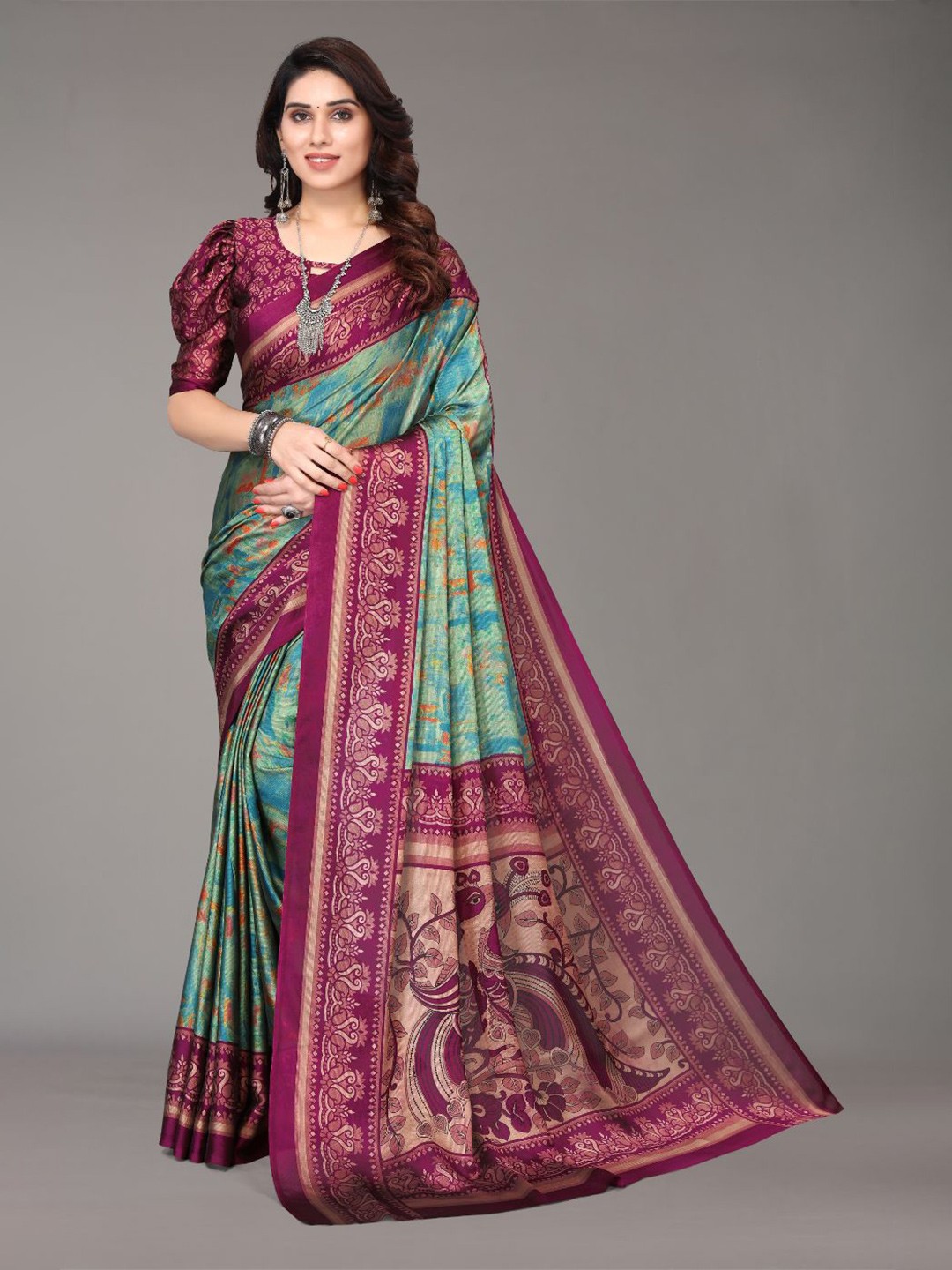 

FABMORA Abstract Printed Poly Chiffon Saree, Green