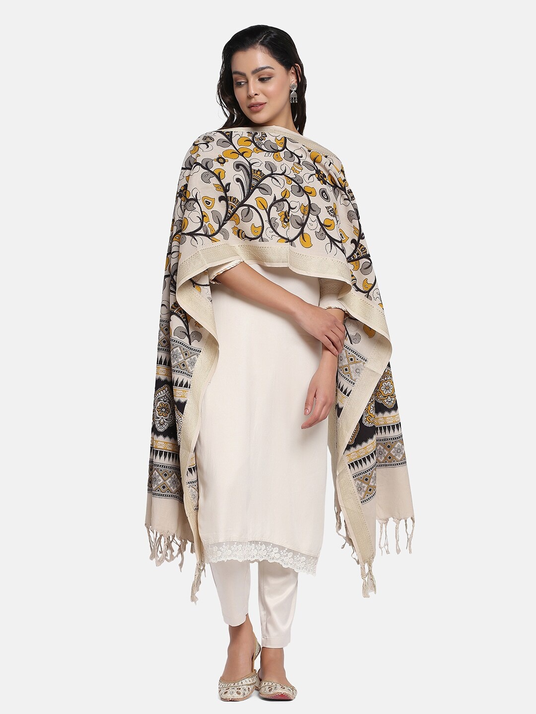 

THE WEAVE TRAVELLER Kalamkari Printed Dupatta With Tasselled Border, Beige