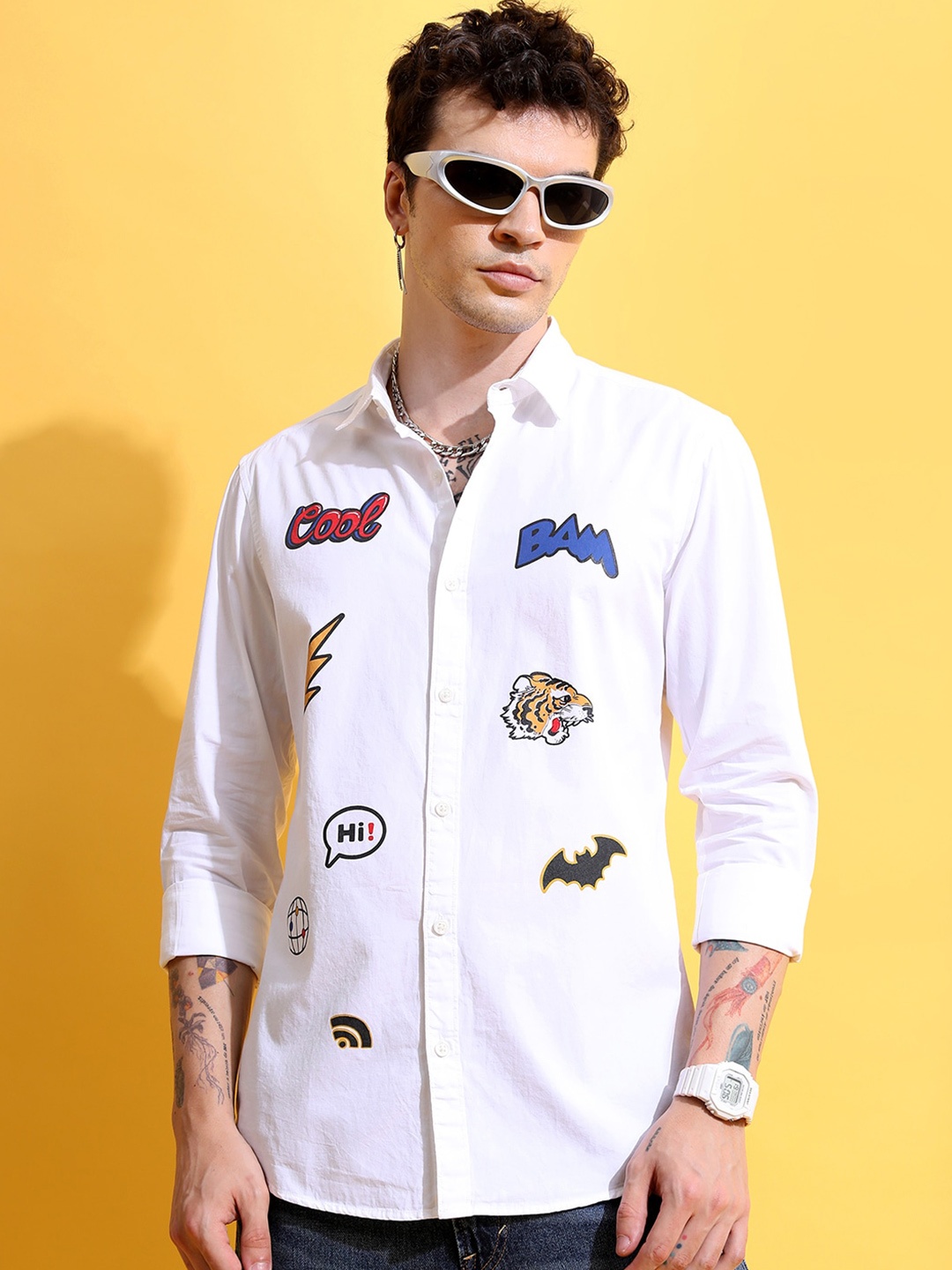 

HIGHLANDER White Slim Fit Graphic Printed Cotton Casual Shirt