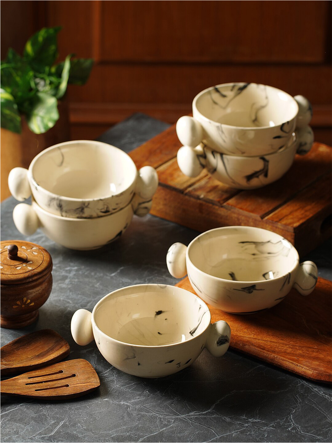 

CDI White & Black 6 Pieces Printed Ceramic Glossy Bowls