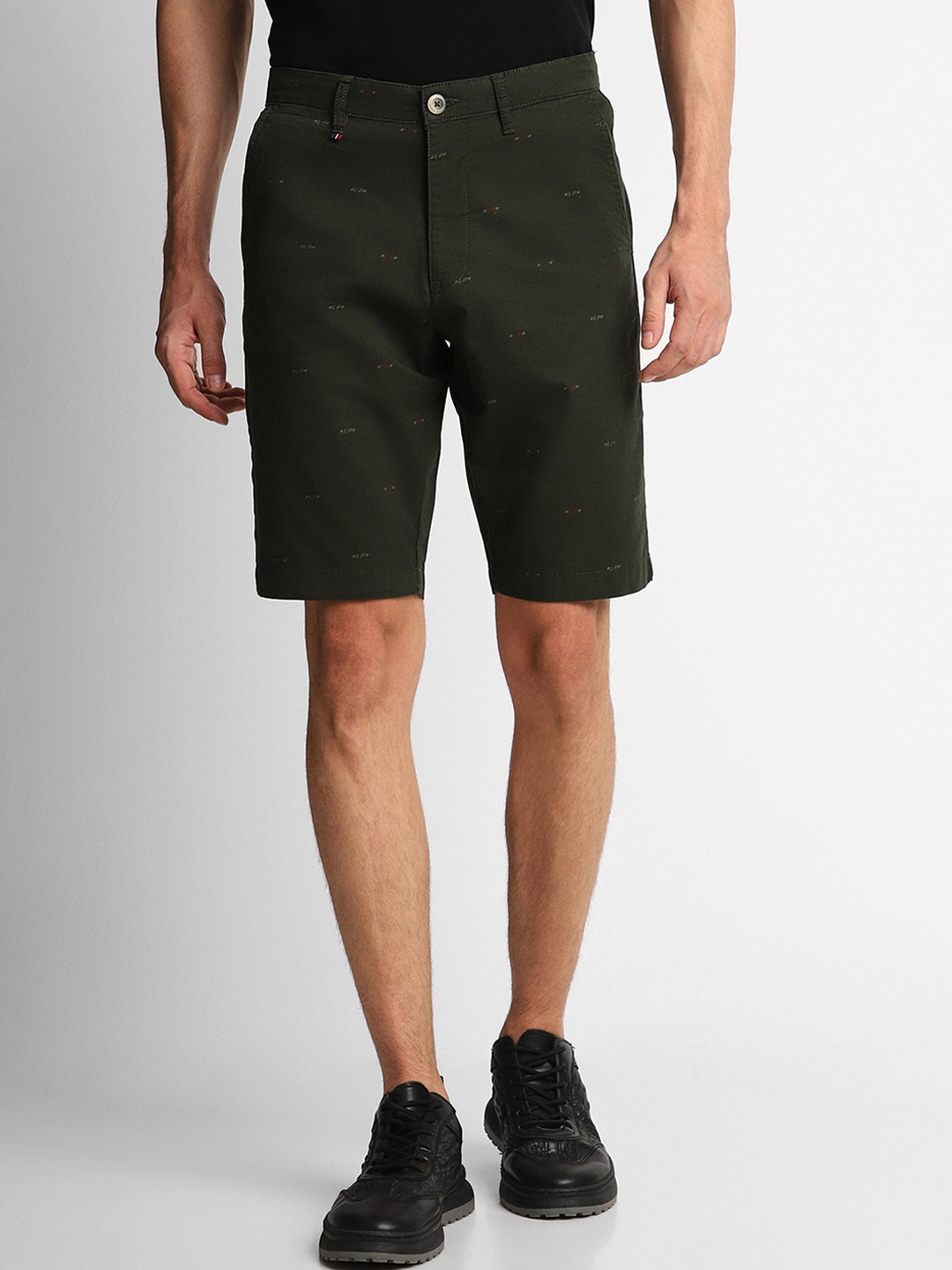 

Louis Philippe Sport Men Printed Slim Fit Shorts, Green
