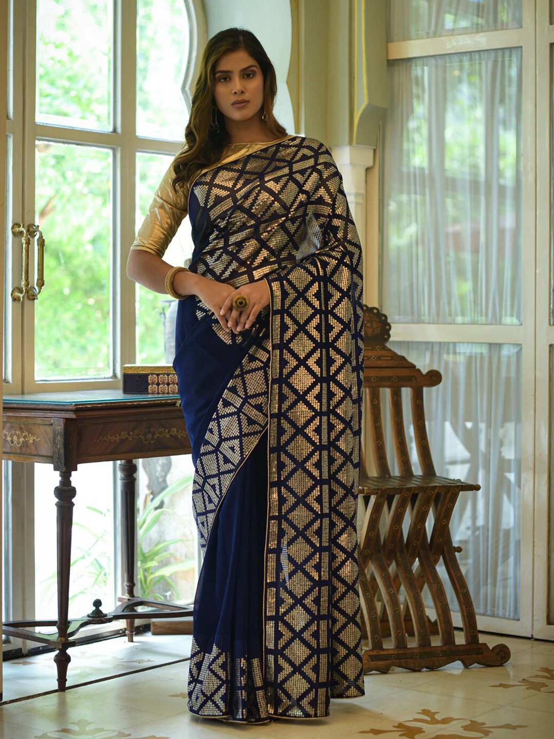 

KALINI Embellished Sequinned Saree, Blue