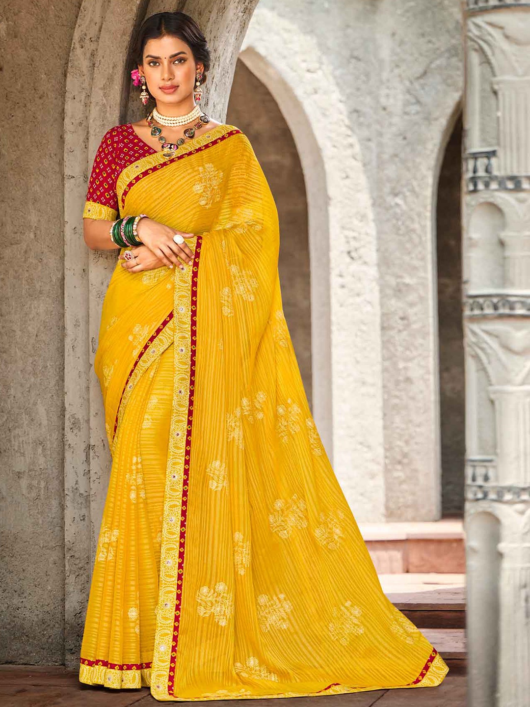 

Laxmipati Floral Brasso Saree, Yellow