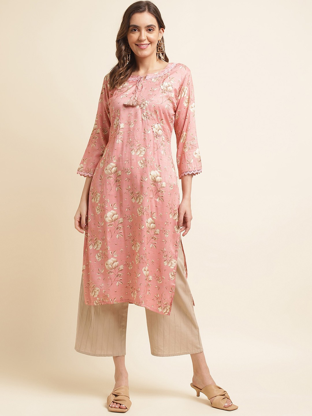

Ishin Pink Floral Printed Tie-Up Neck Silk Kurta