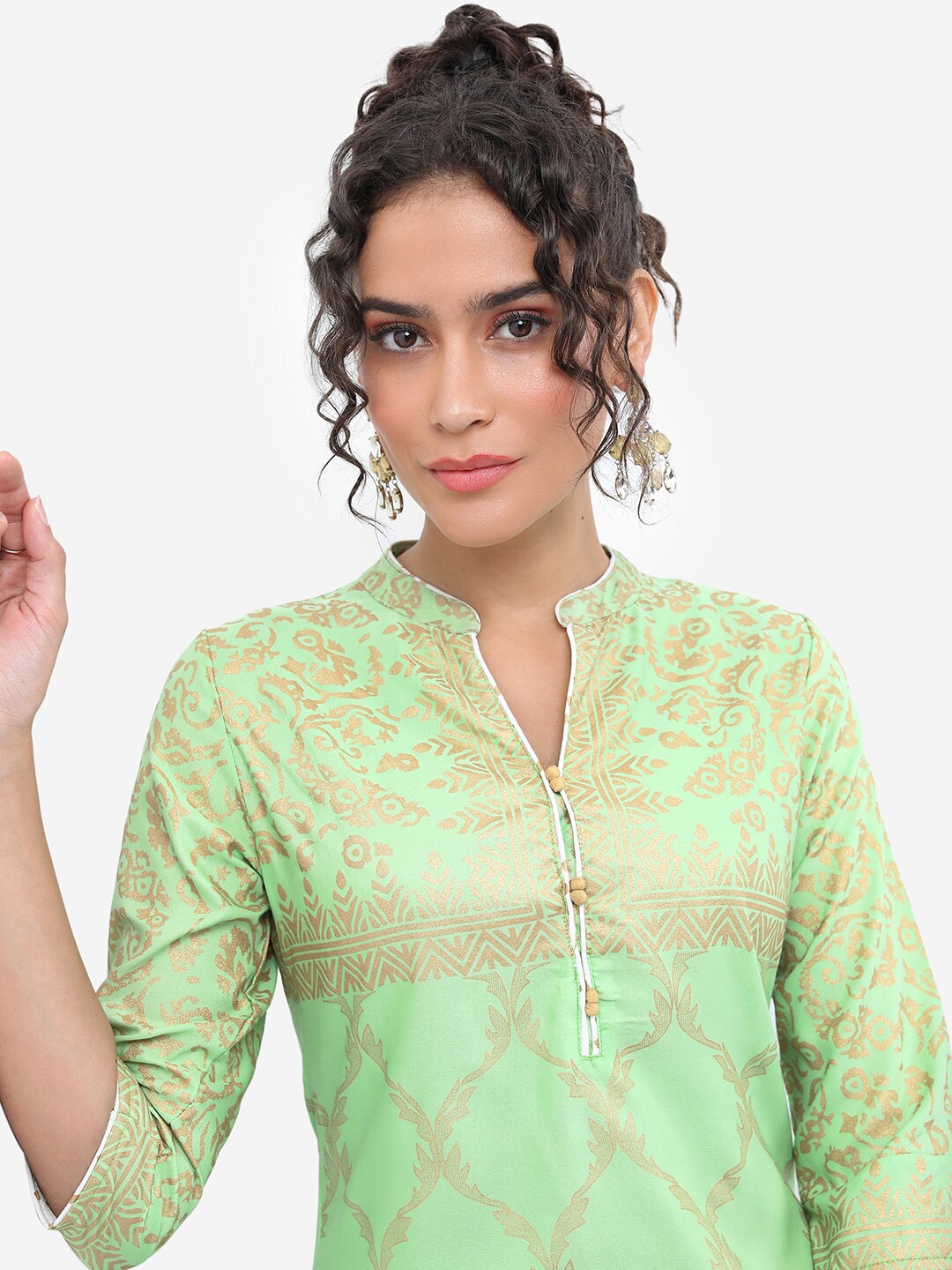 

Vishudh Women Ethnic Motifs Printed Straight Kurta, Sea green