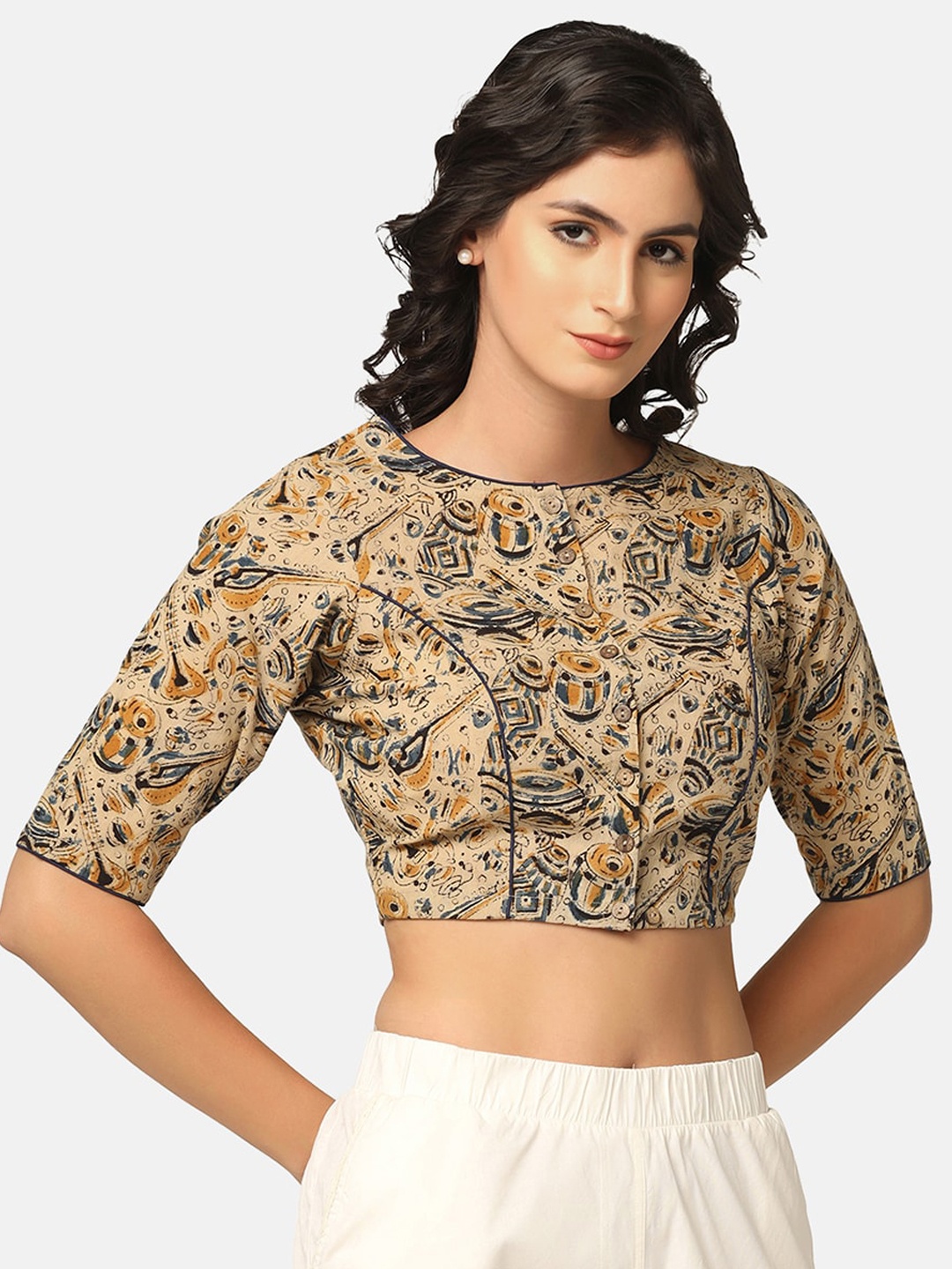 

THE WEAVE TRAVELLER Hand Block Printed Non Paded Cotton Saree Blouse, Beige