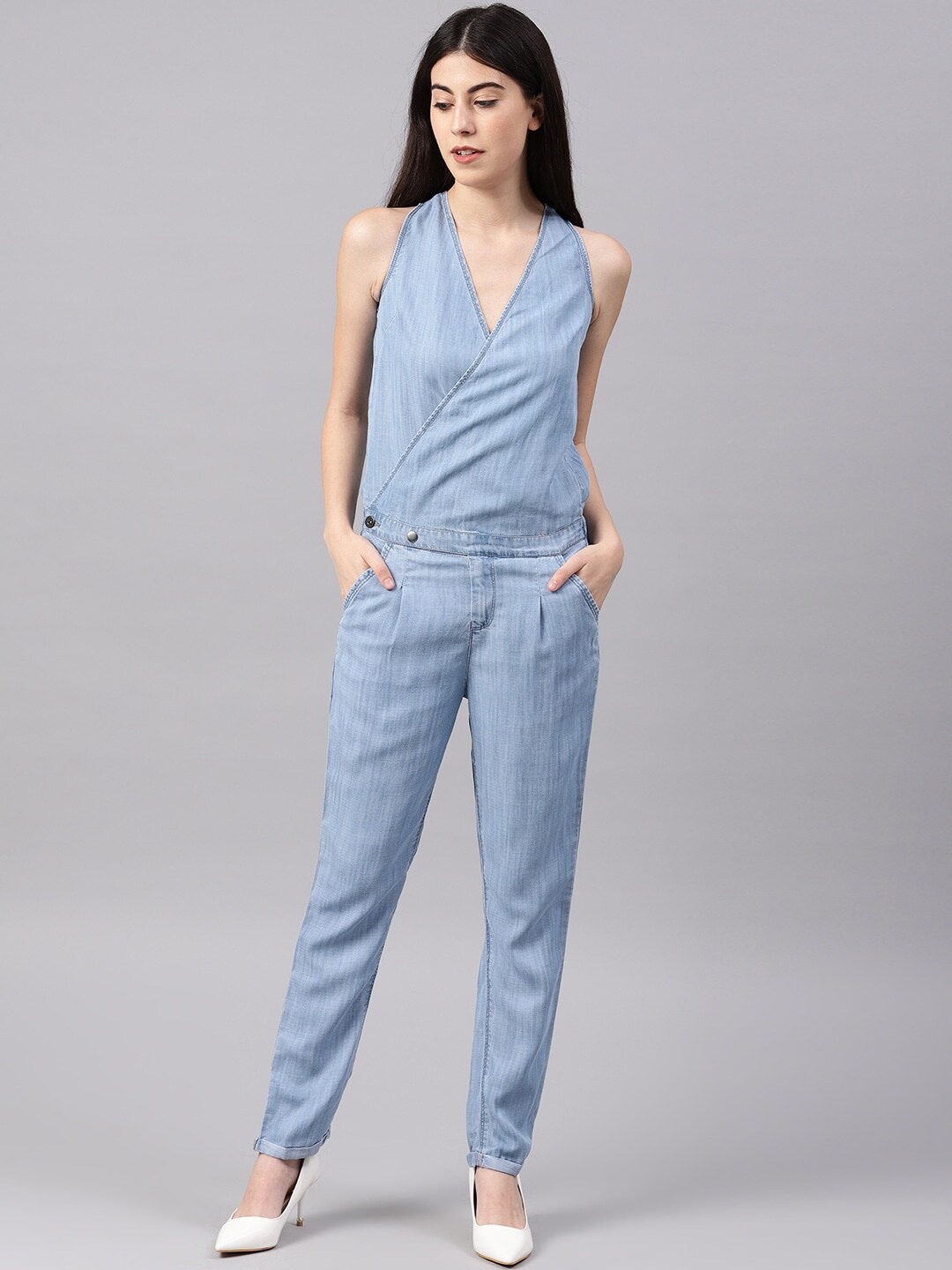 

Mast & Harbour Blue Solid V-Neck Basic Jumpsuit