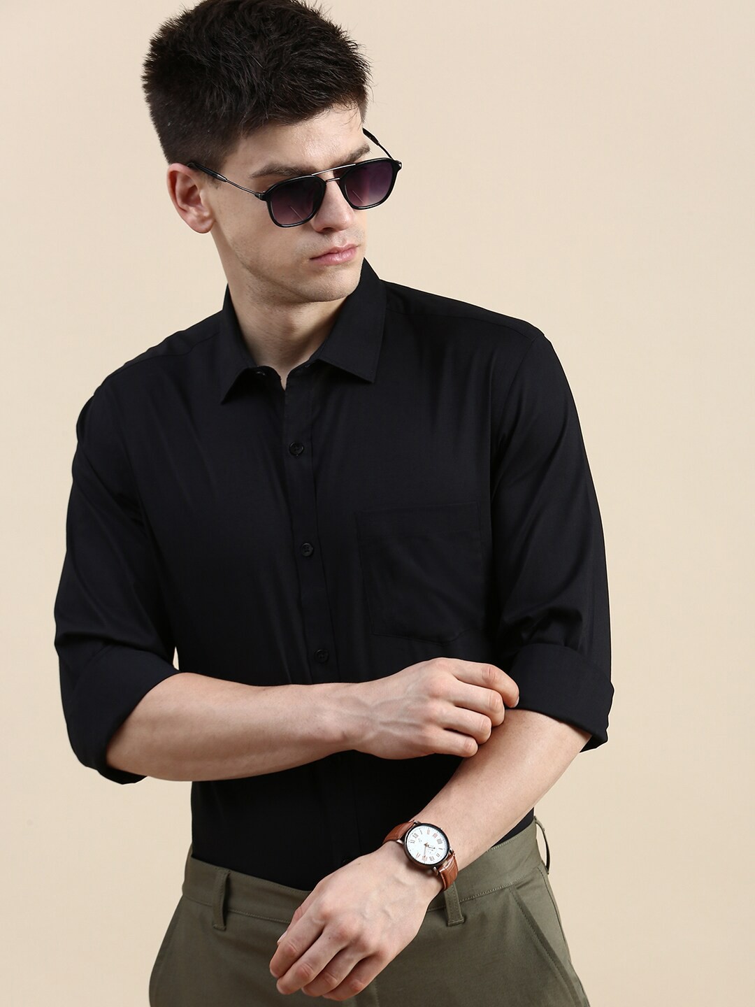 

INVICTUS Spread Collar Comfort Slim Fit Formal Shirt, Black