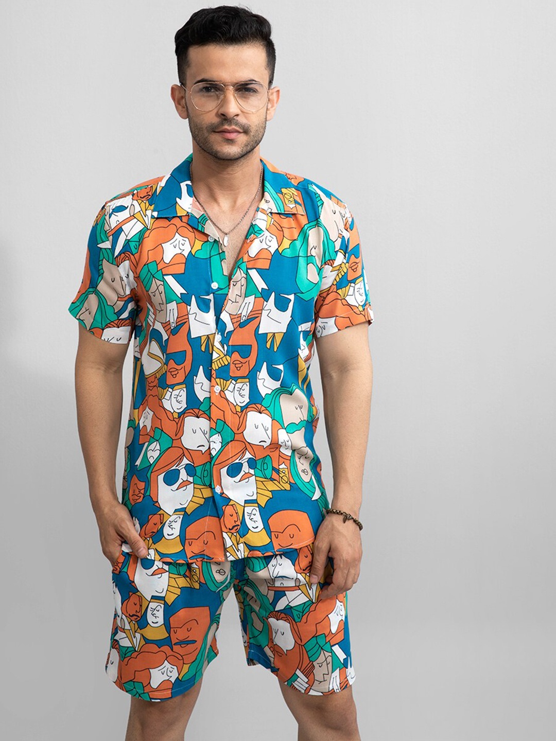 

Snitch Blue Comic Doodle Printed Shirt With Shorts