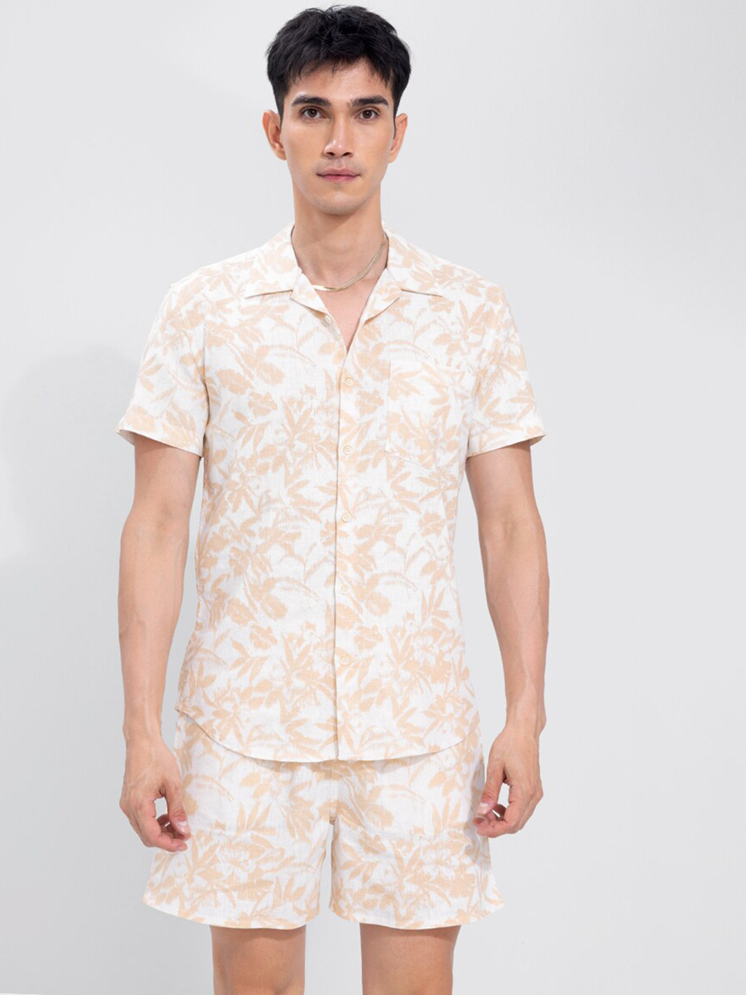

Snitch Men Floral Printed Linen Casual Shirt and Shorts, White