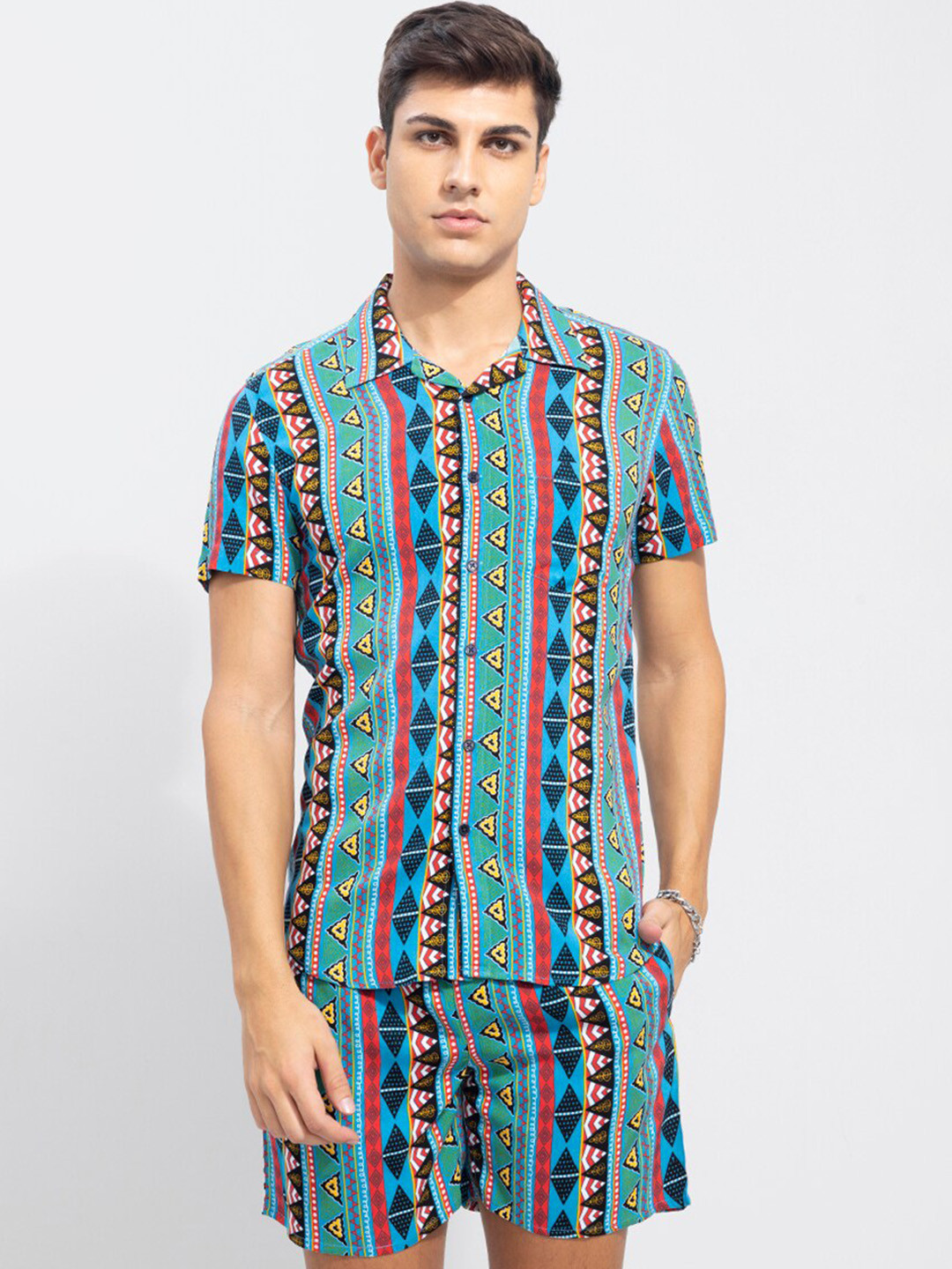 

SnitchBlue Printed Linen Casual Shirt With Shorts, Blue