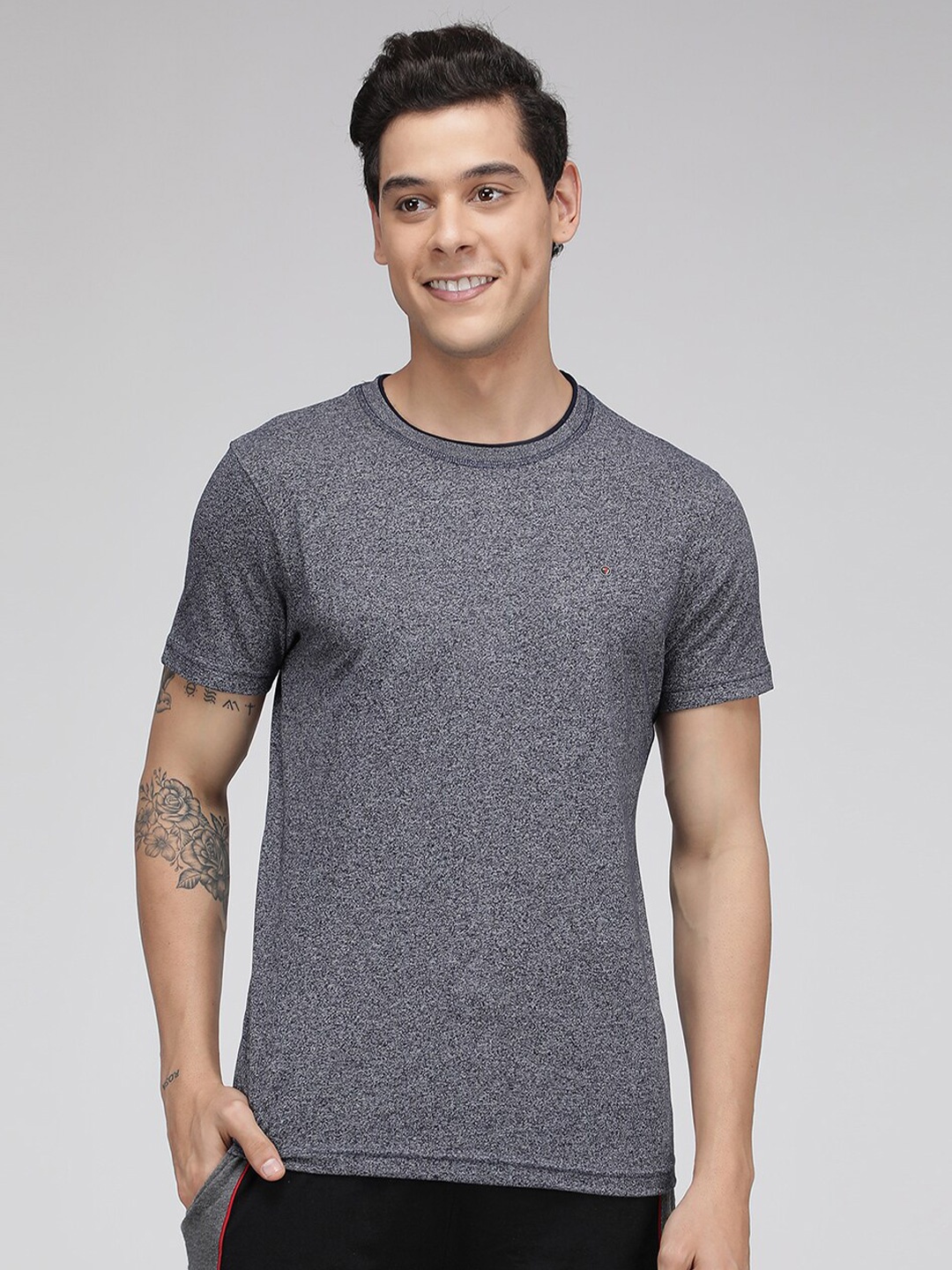 

SPORTO Self Design Round Neck T-shirt, Charcoal
