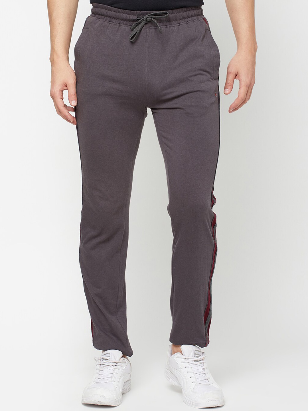 

SPORTO Men Side Striped Mid-Rise Track Pants, Charcoal