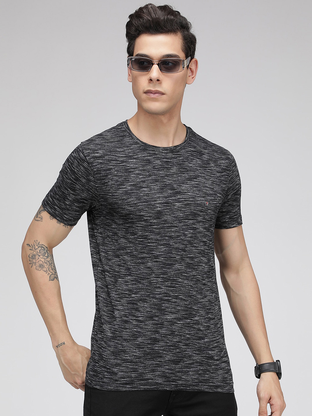 

SPORTO Self Deisgn Round Neck Casual T-Shirt, Black