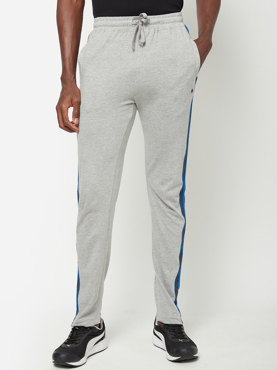 

SPORTO Men Side Striped Mid-Rise Track Pants, Grey