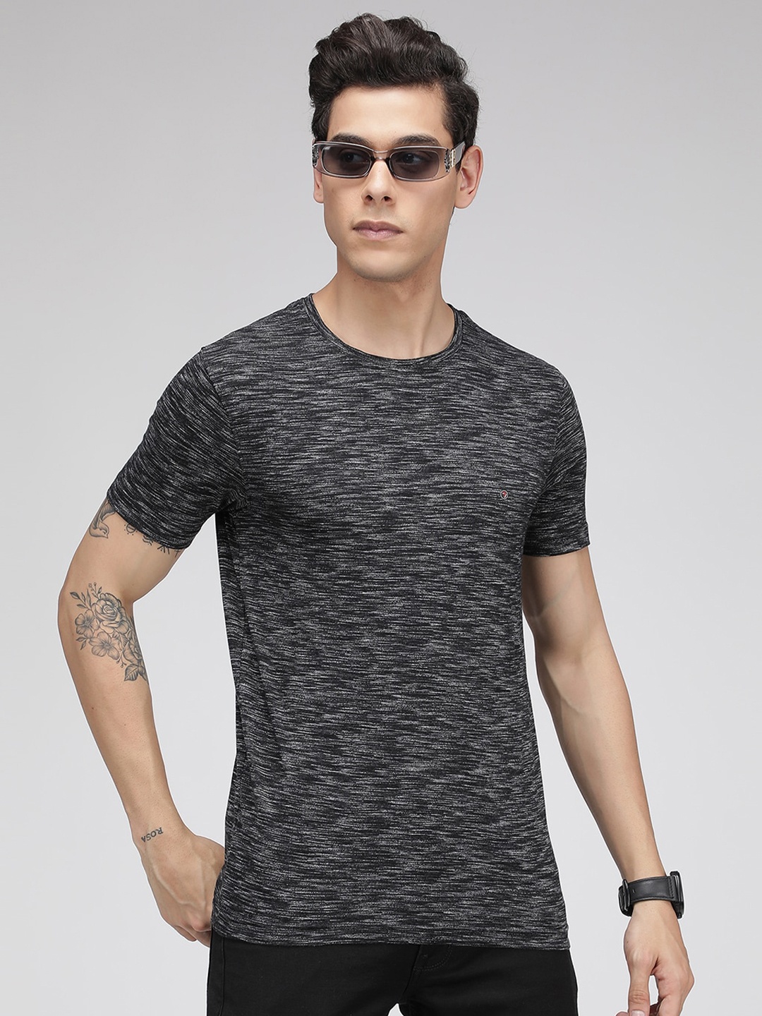 

SPORTO Self Design Round Neck T-shirt, Black