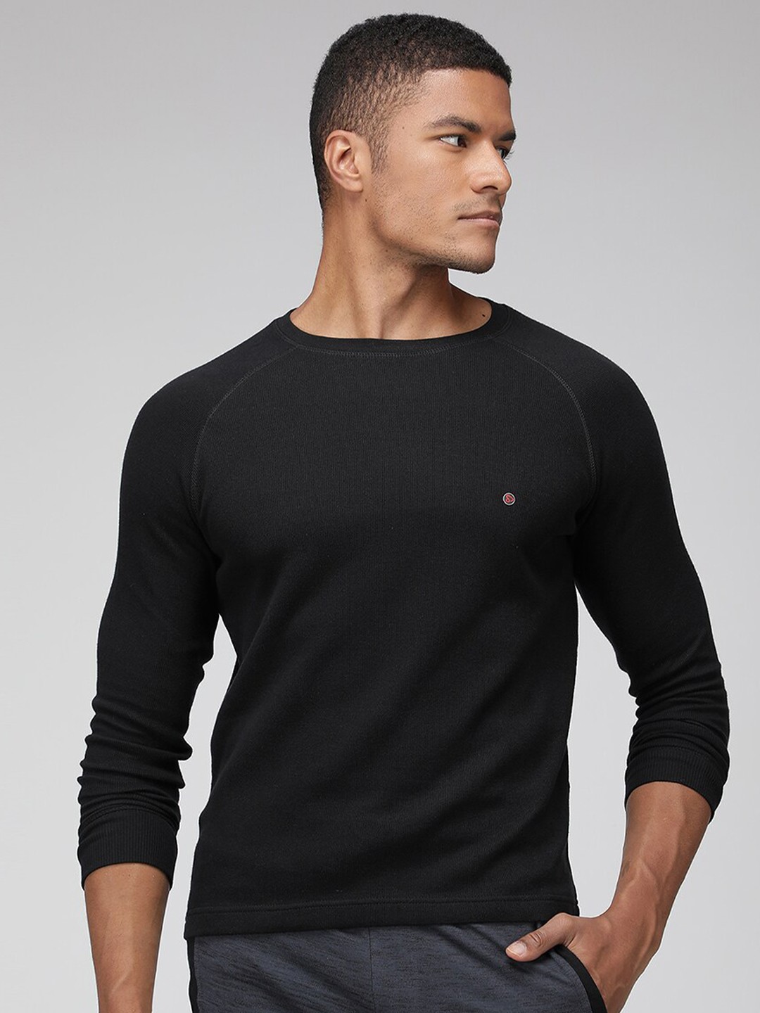 

SPORTO Round Neck Raglan Sleeves T-shirt, Black
