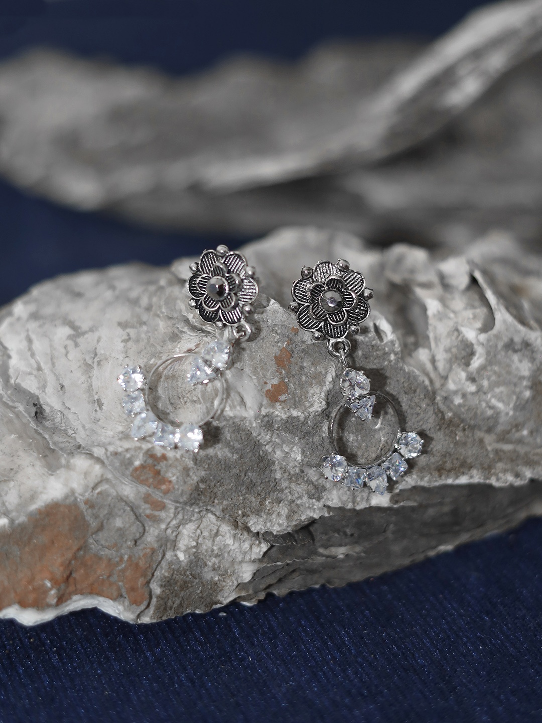 

Maansh Silver-Toned Flowers Design Drop Earrings