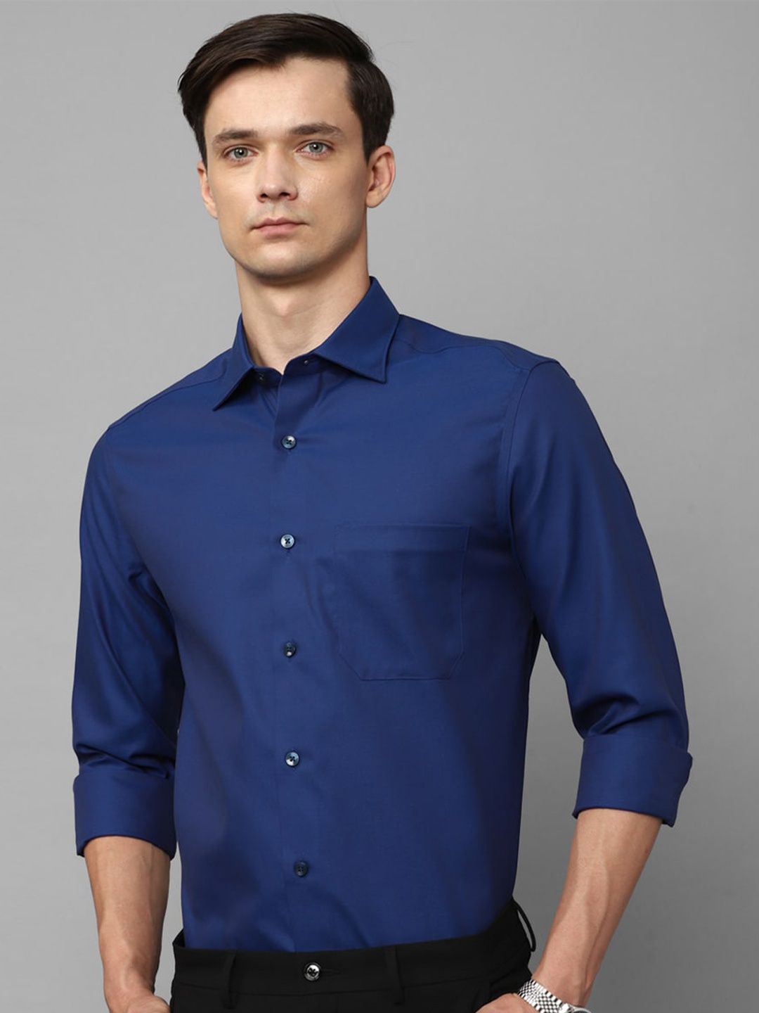 

Louis Philippe Permapress Spread Collar Pure Cotton Wrinkle Free Formal Shirt, Blue