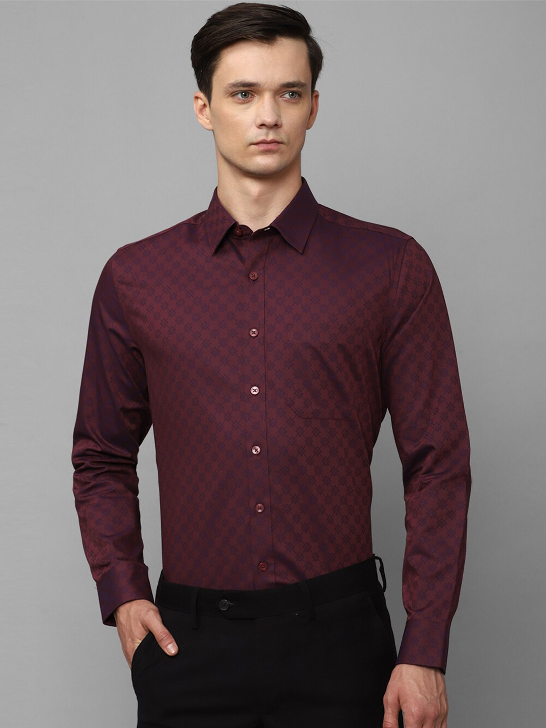 

Louis Philippe Slim Fit Geometric Printed Pure Cotton Formal Shirt, Maroon