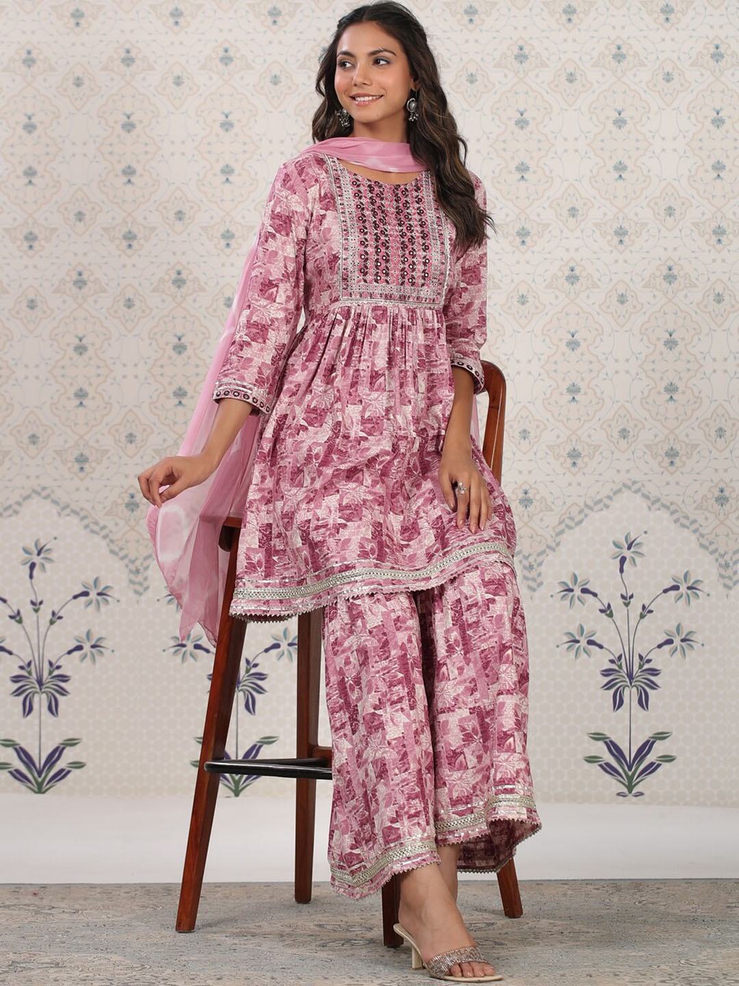 

Ode by House of Pataudi Mauve Abstract Printed Empire Kurta With Sharara & Dupatta