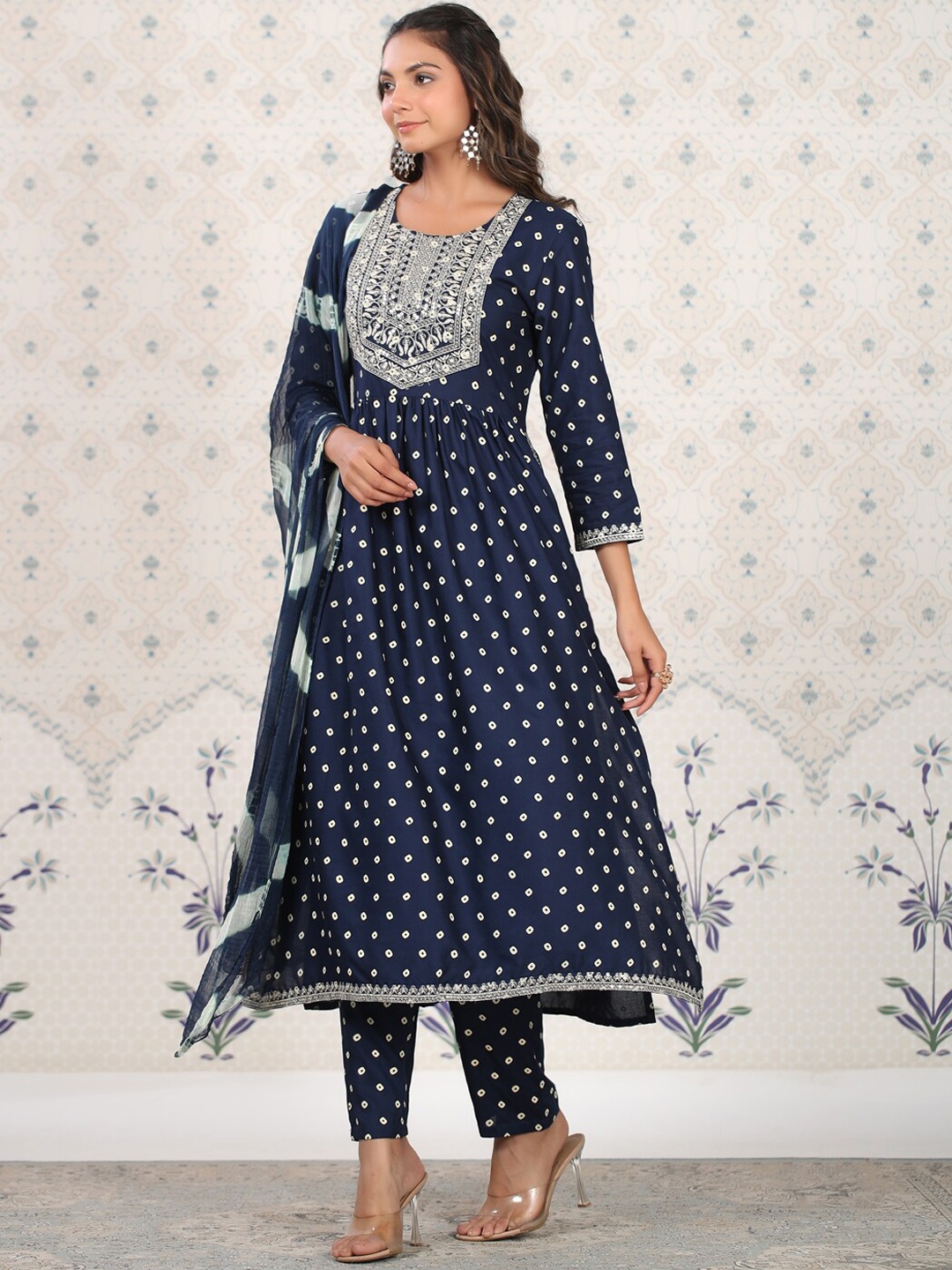 

Ode by House of Pataudi Navy Blue Bandhani Printed Kurta With Trousers & Dupatta